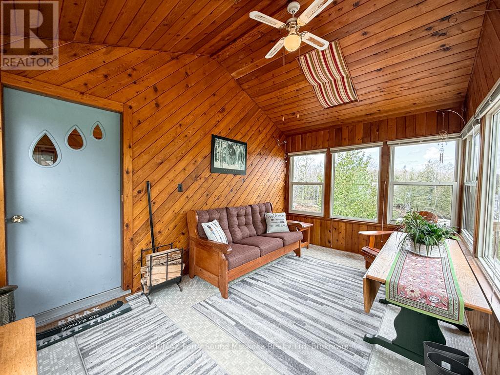 43 Bears Paw W Property Photo 8