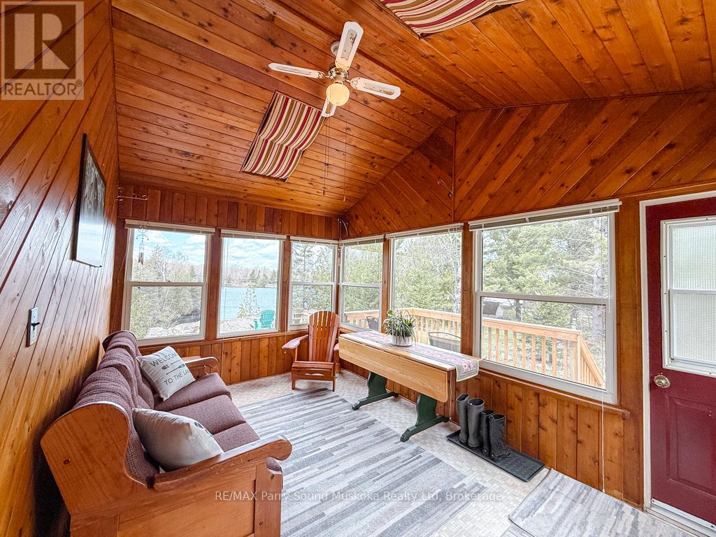 43 Bears Paw W Property Photo 9