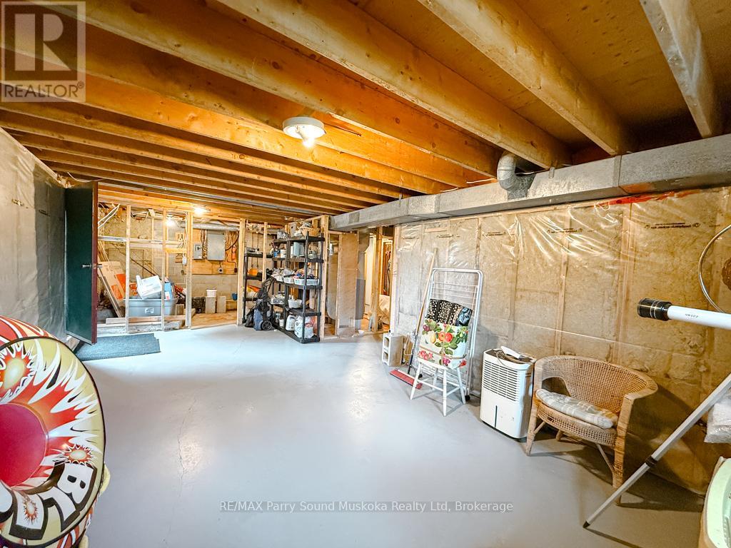 43 Bears Paw W Property Photo 30