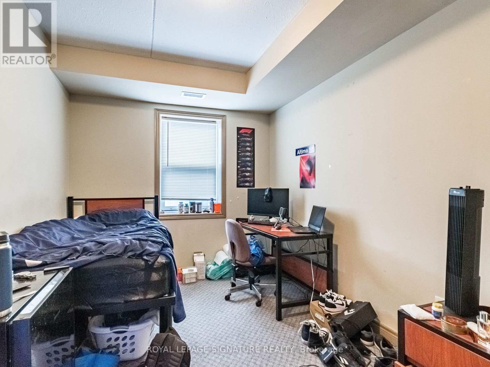 203 - 251 Lester Street Property Photo 18