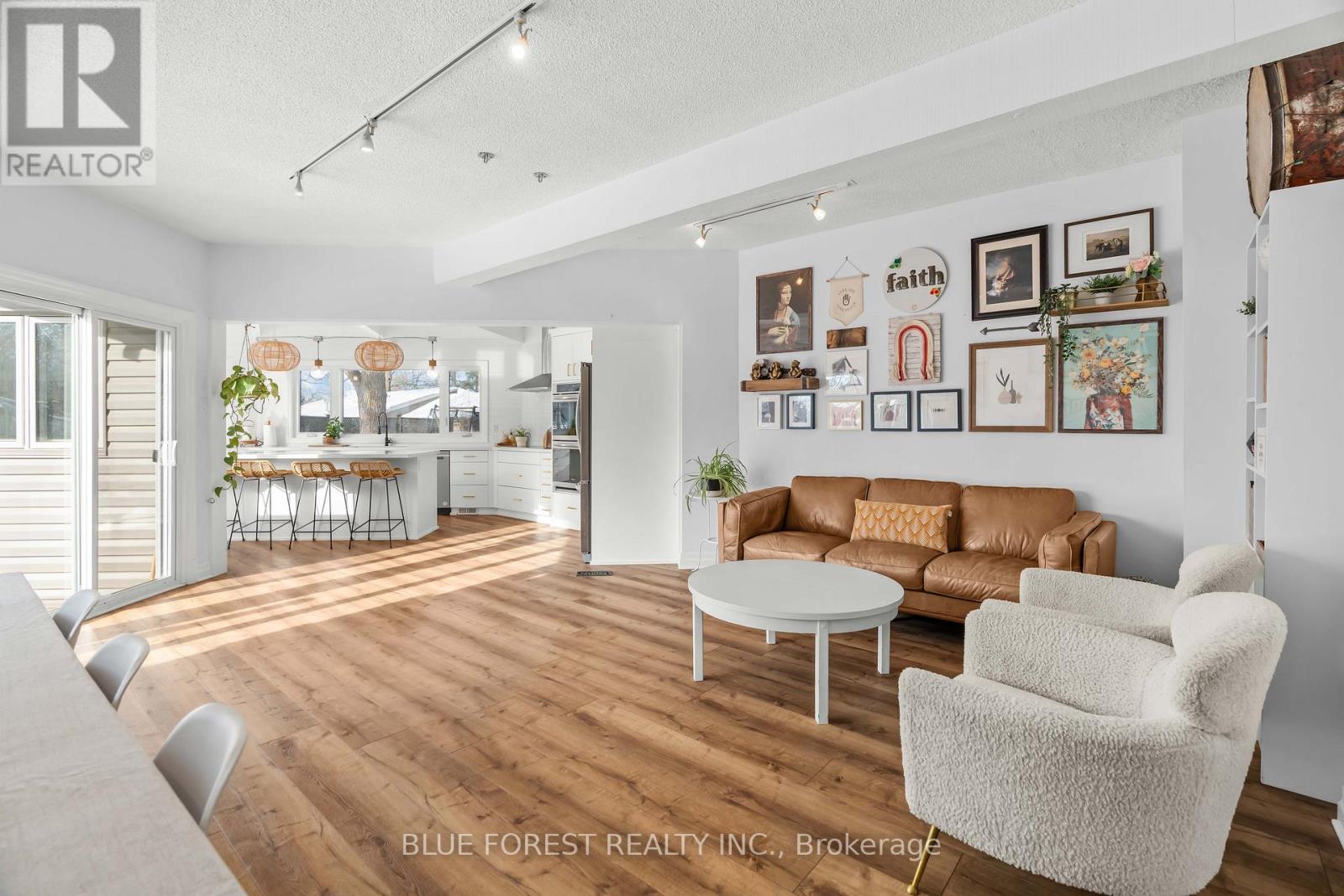 521 Upper Queen Street Property Photo 15