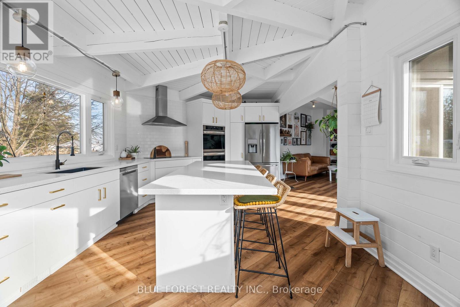 521 Upper Queen Street Property Photo 16