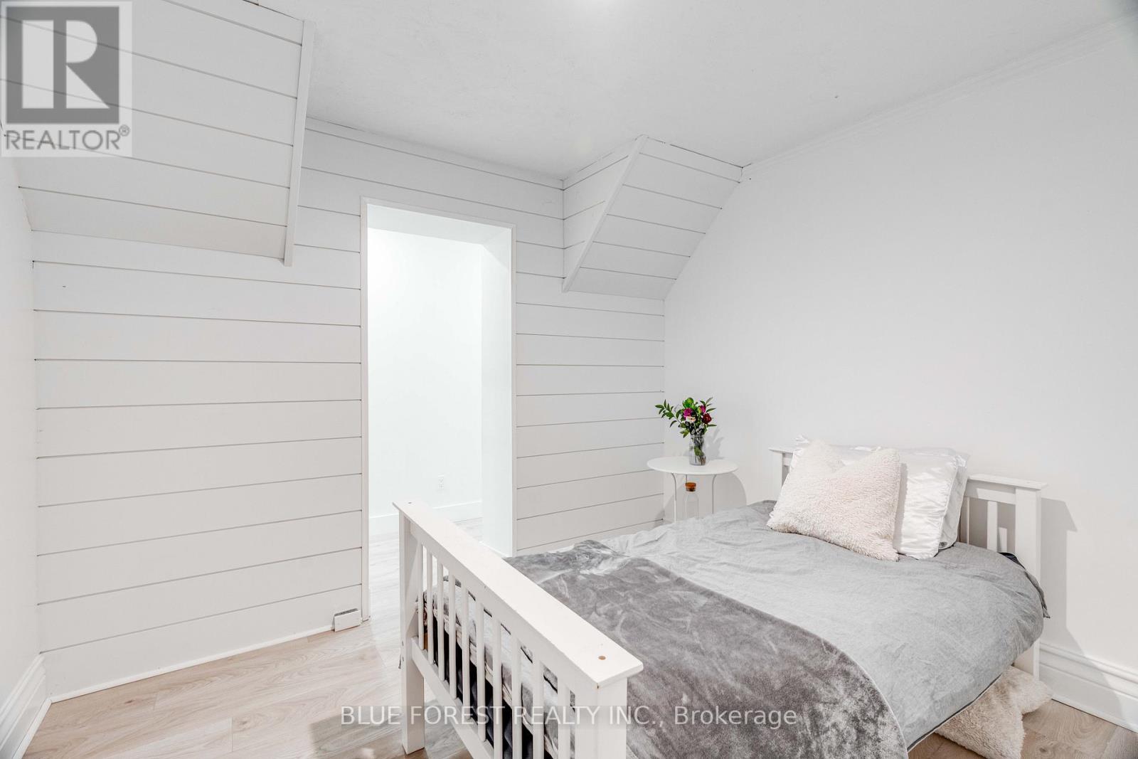 521 Upper Queen Street Property Photo 25