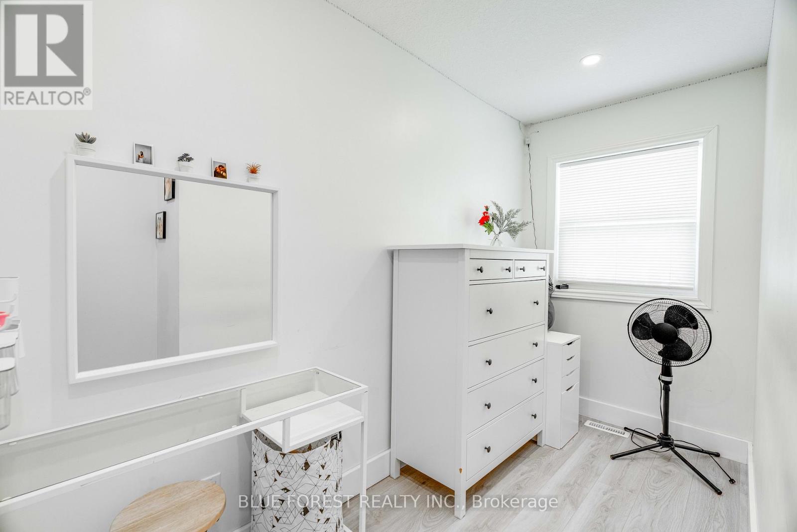 521 Upper Queen Street Property Photo 26