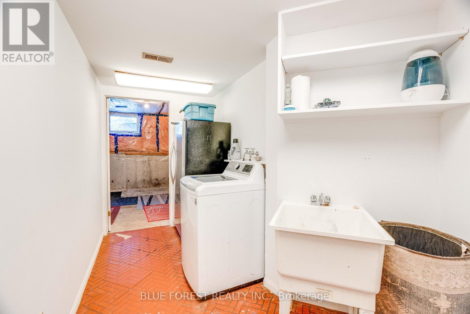 521 Upper Queen Street Property Photo 32