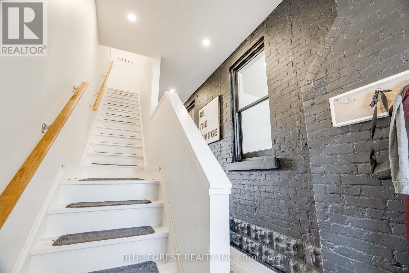 521 Upper Queen Street Property Photo 40