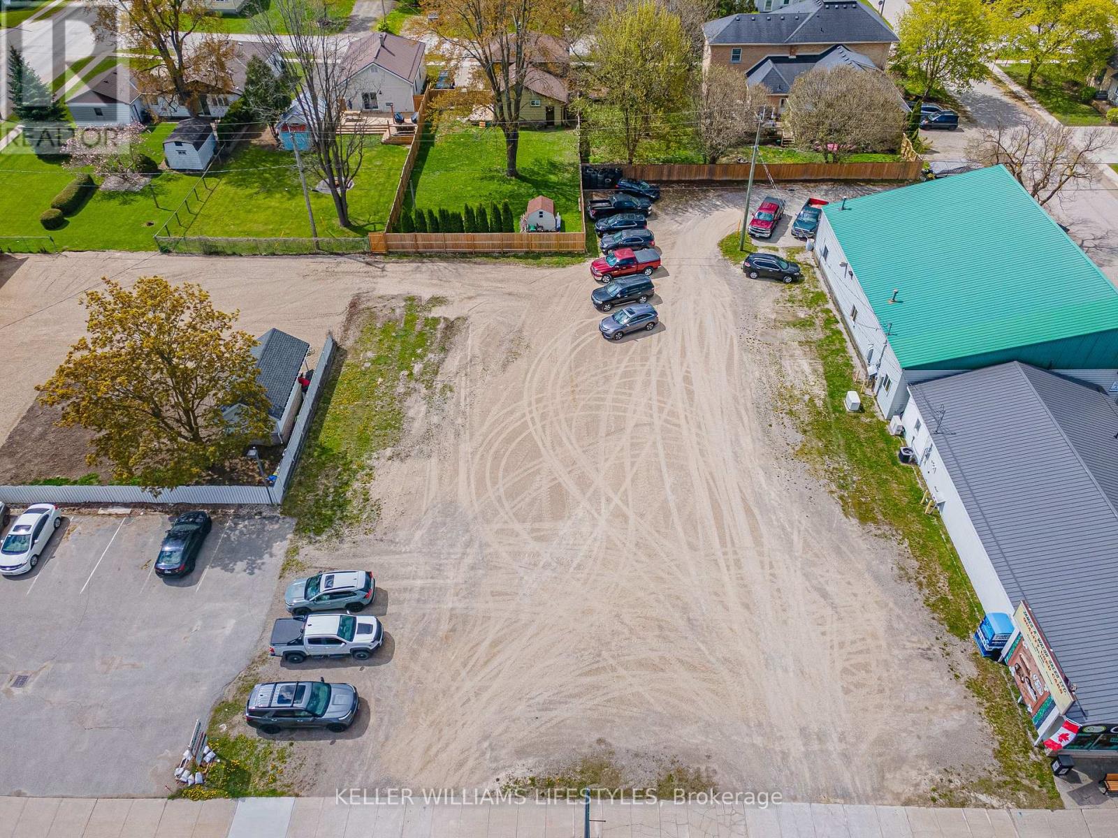 167 Ailsa Craig Main Street Property Photo 2
