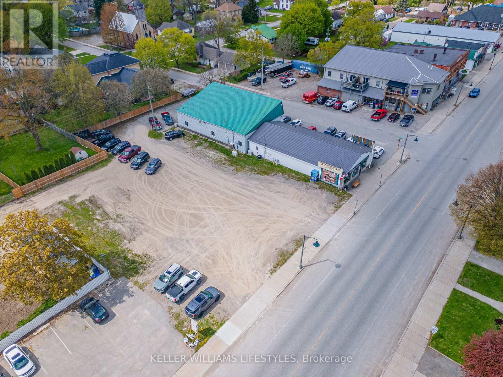 167 Ailsa Craig Main Street Property Photo 4
