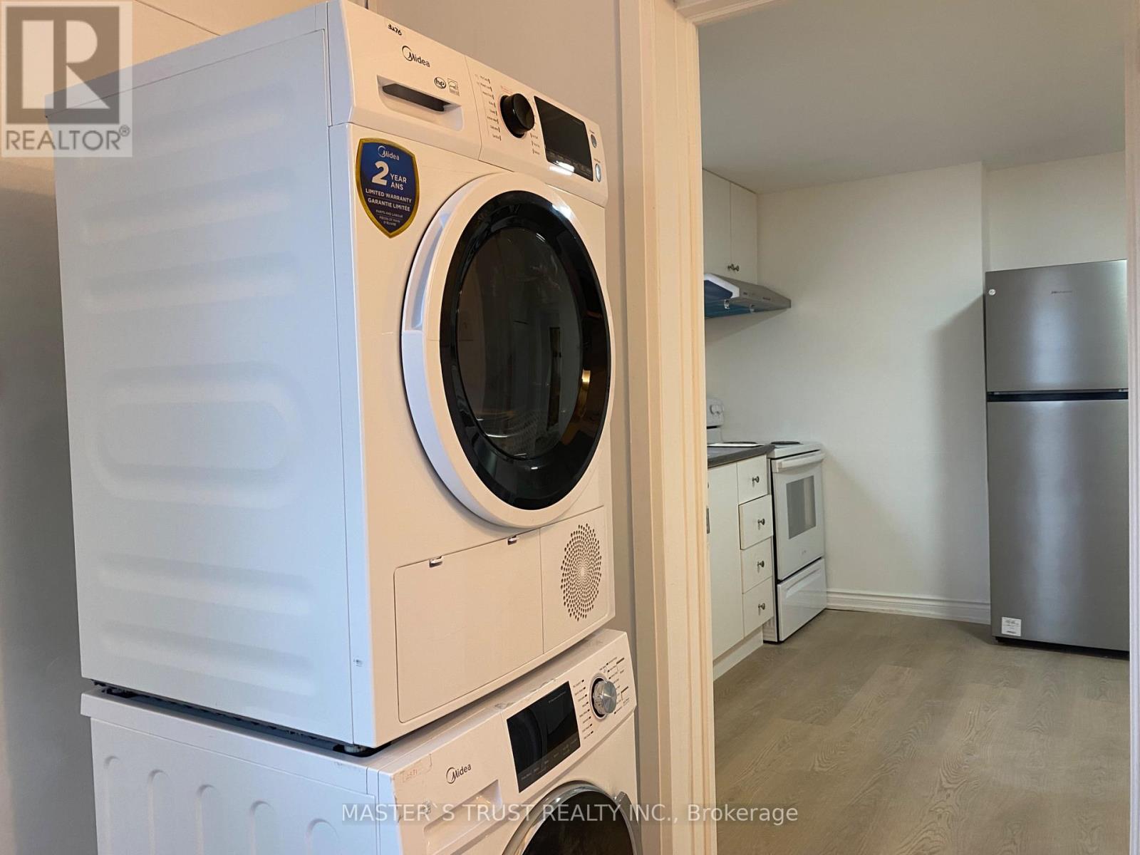 4744 Park Street Property Photo 9