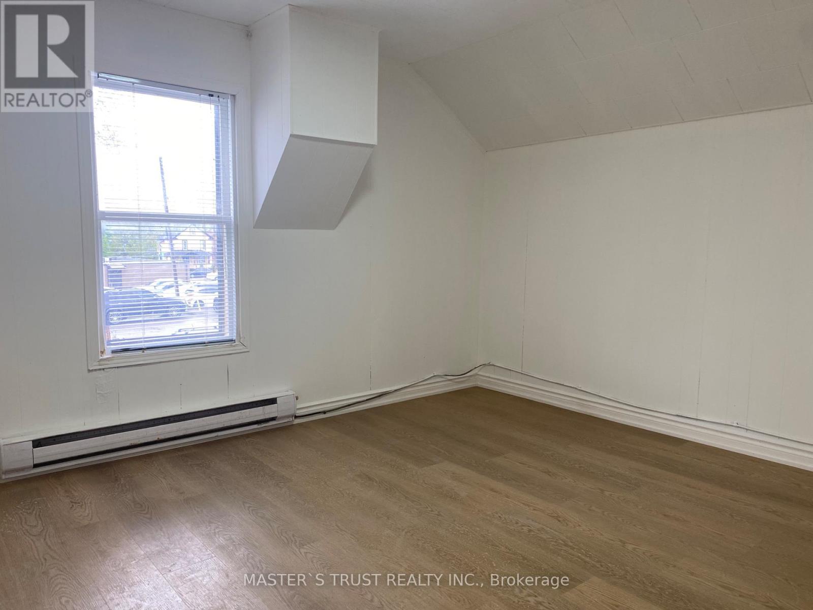 4744 Park Street Property Photo 12