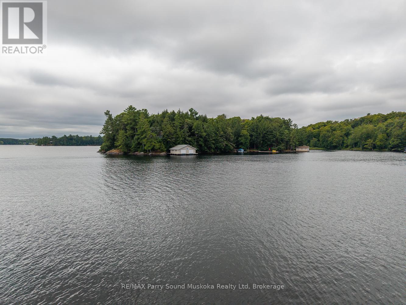 897 172 Wa Horseshoe Lake Property Photo 8