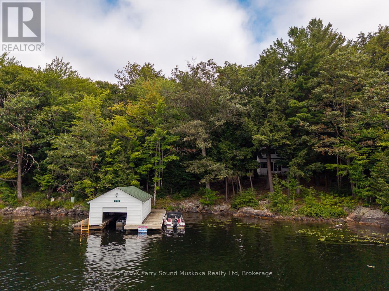 897 172 Wa Horseshoe Lake Property Photo 9