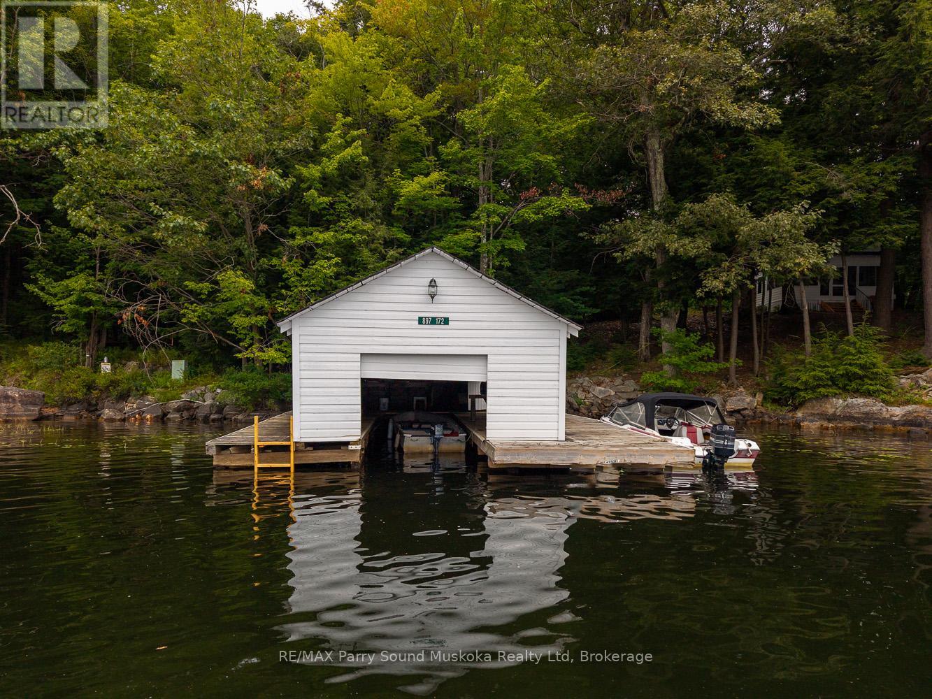 897 172 Wa Horseshoe Lake Property Photo 10