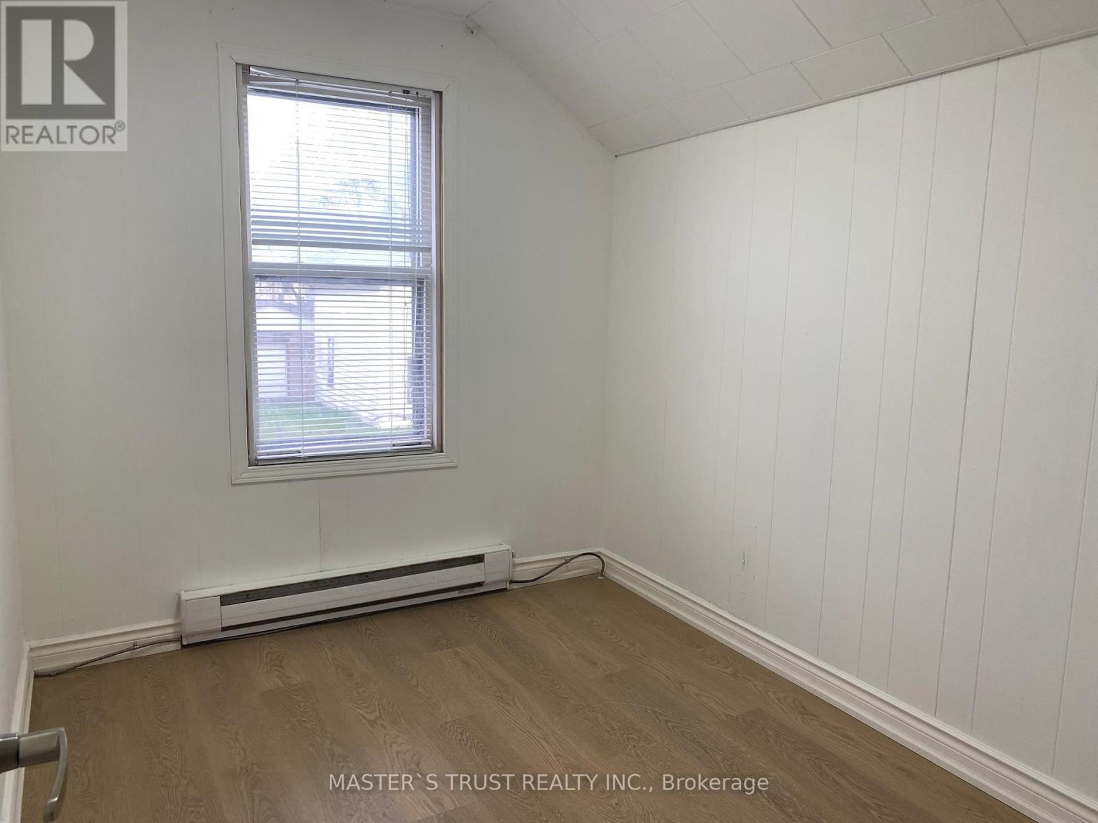 4744 Park Street Property Photo 10