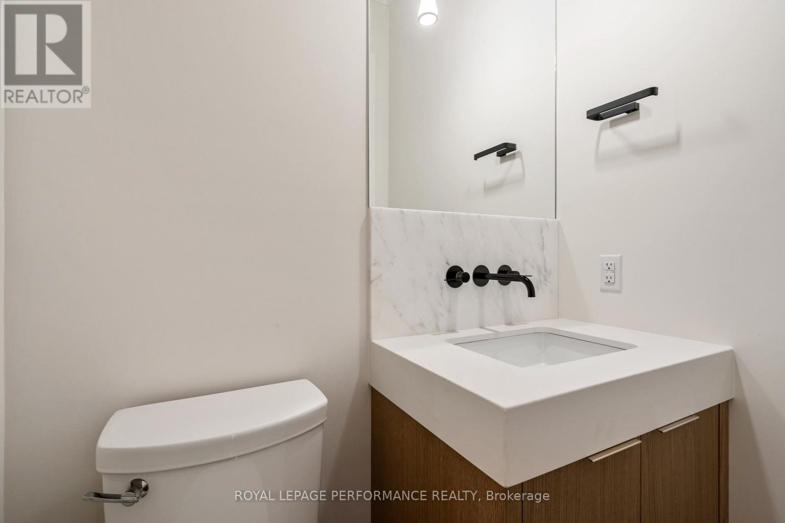 31 Commanda Way Property Photo 12