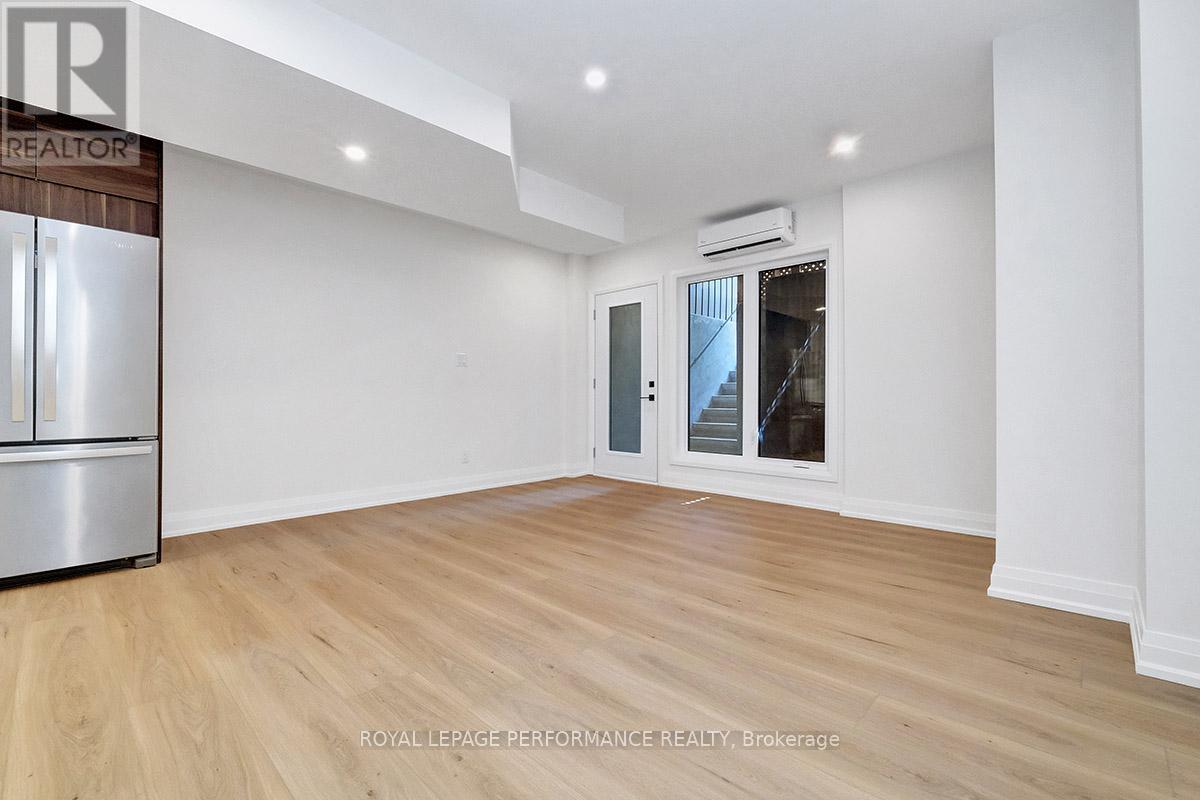 31 Commanda Way Property Photo 27