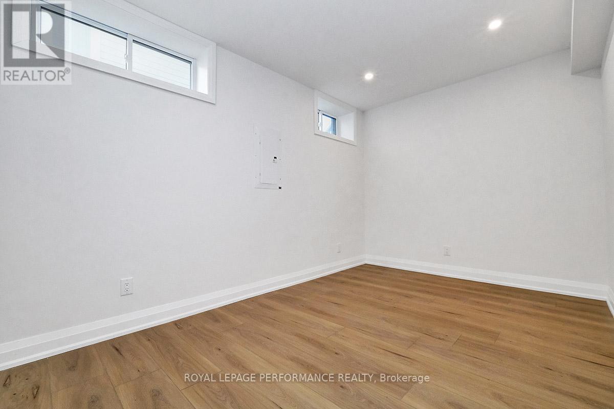 31 Commanda Way Property Photo 32