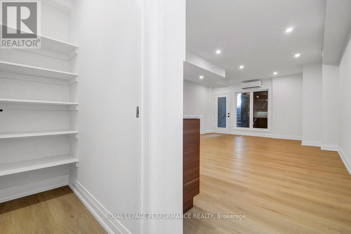 31 Commanda Way Property Photo 35