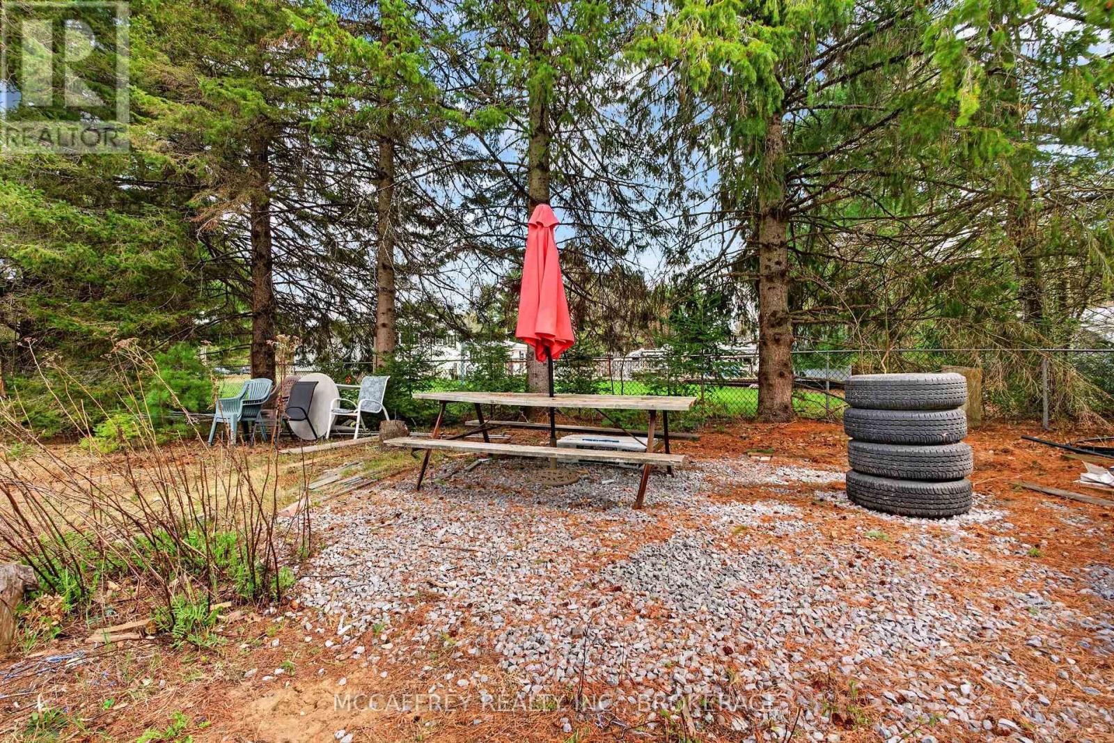 12335 & 12337 Hwy 41 Property Photo 21