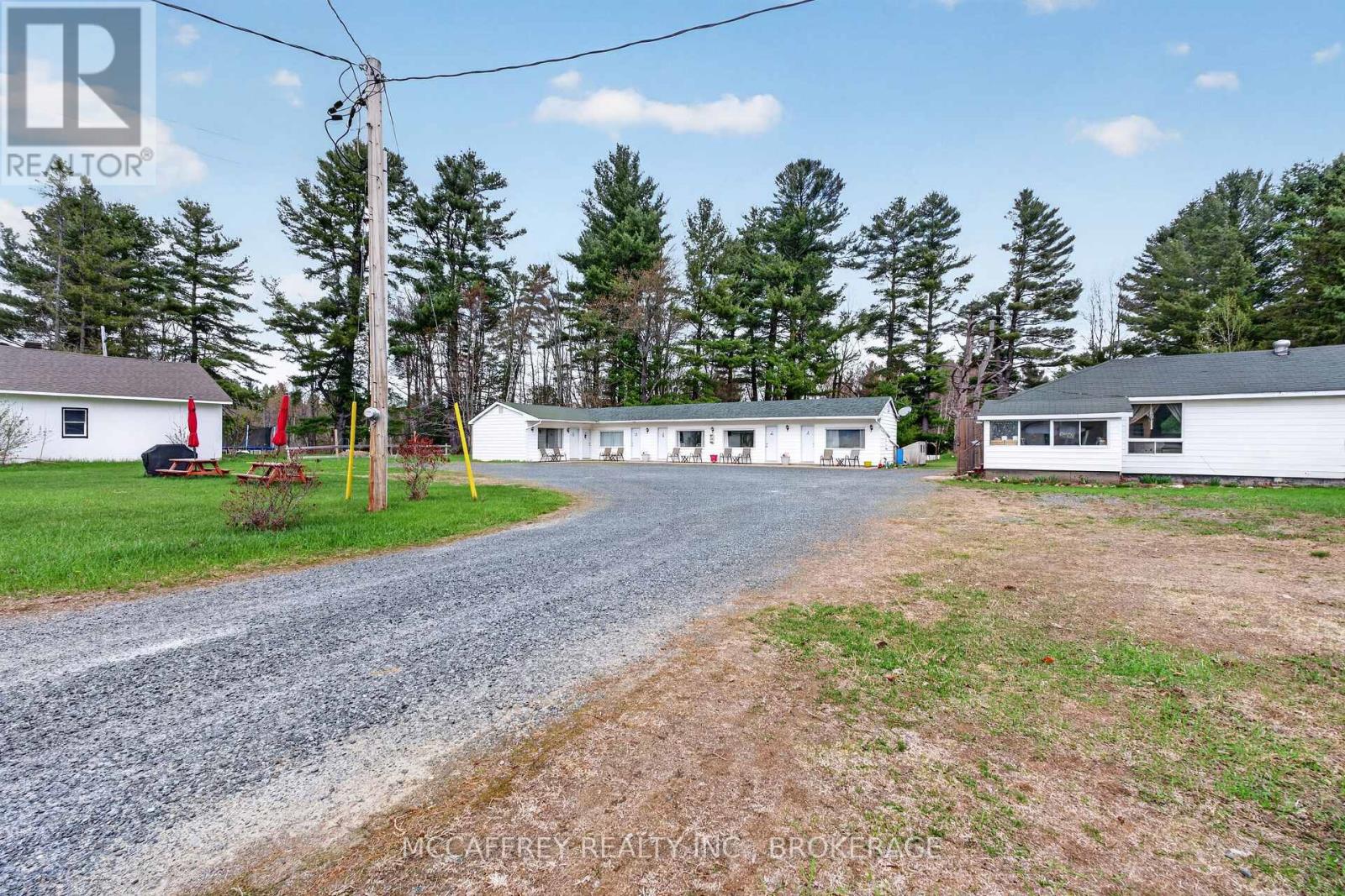 12335 & 12337 Hwy 41 Property Photo 29