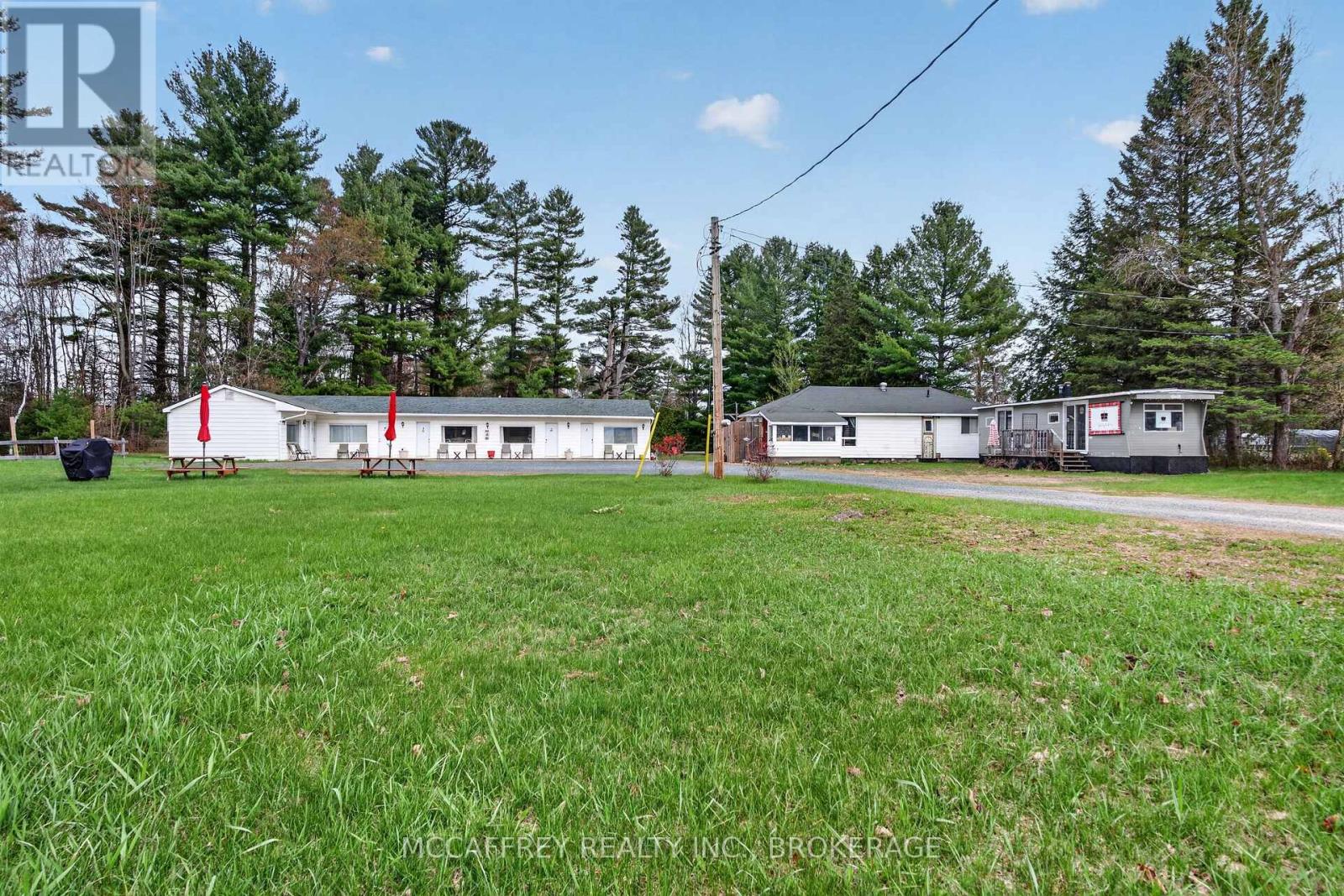 12335 & 12337 Hwy 41 Property Photo 30