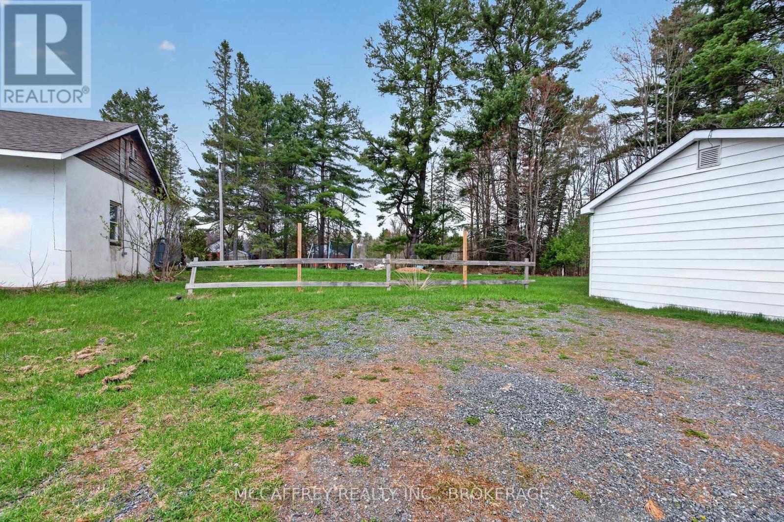 12335 & 12337 Hwy 41 Property Photo 33