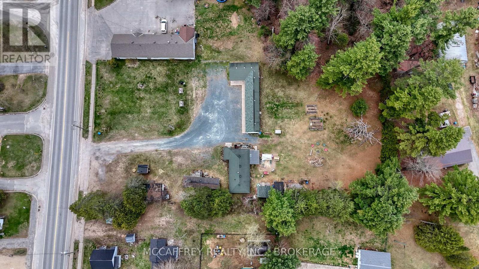 12335 & 12337 Hwy 41 Property Photo 46