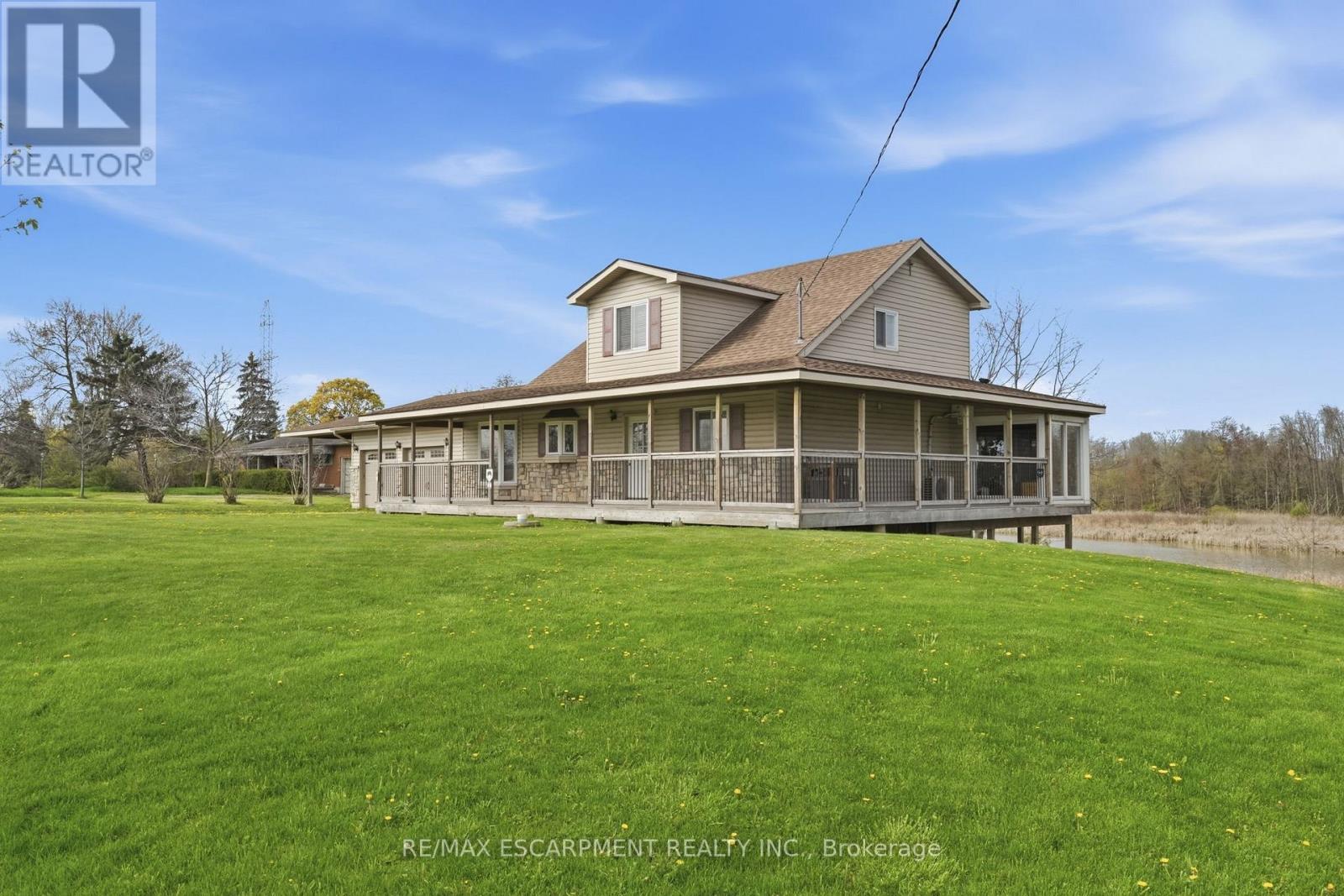 111 Erie Street Property Photo 6