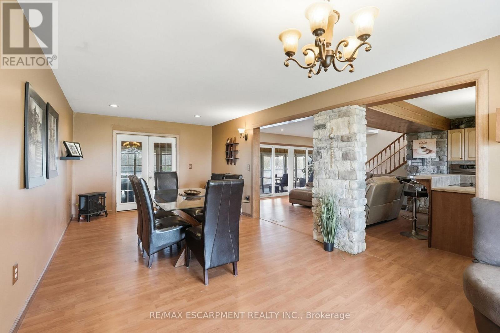 111 Erie Street Property Photo 20