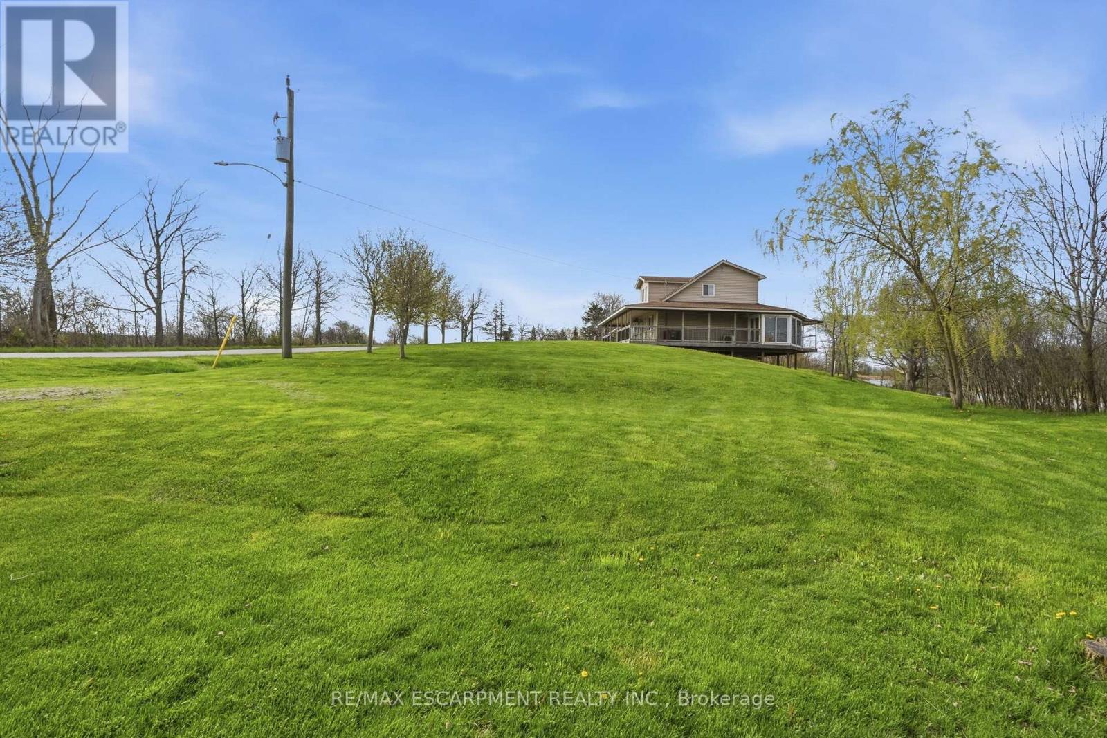 111 Erie Street Property Photo 34