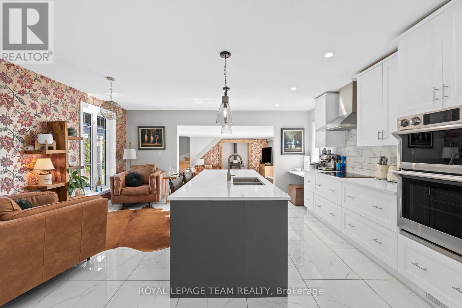 6101 First Line Road Property Photo 12