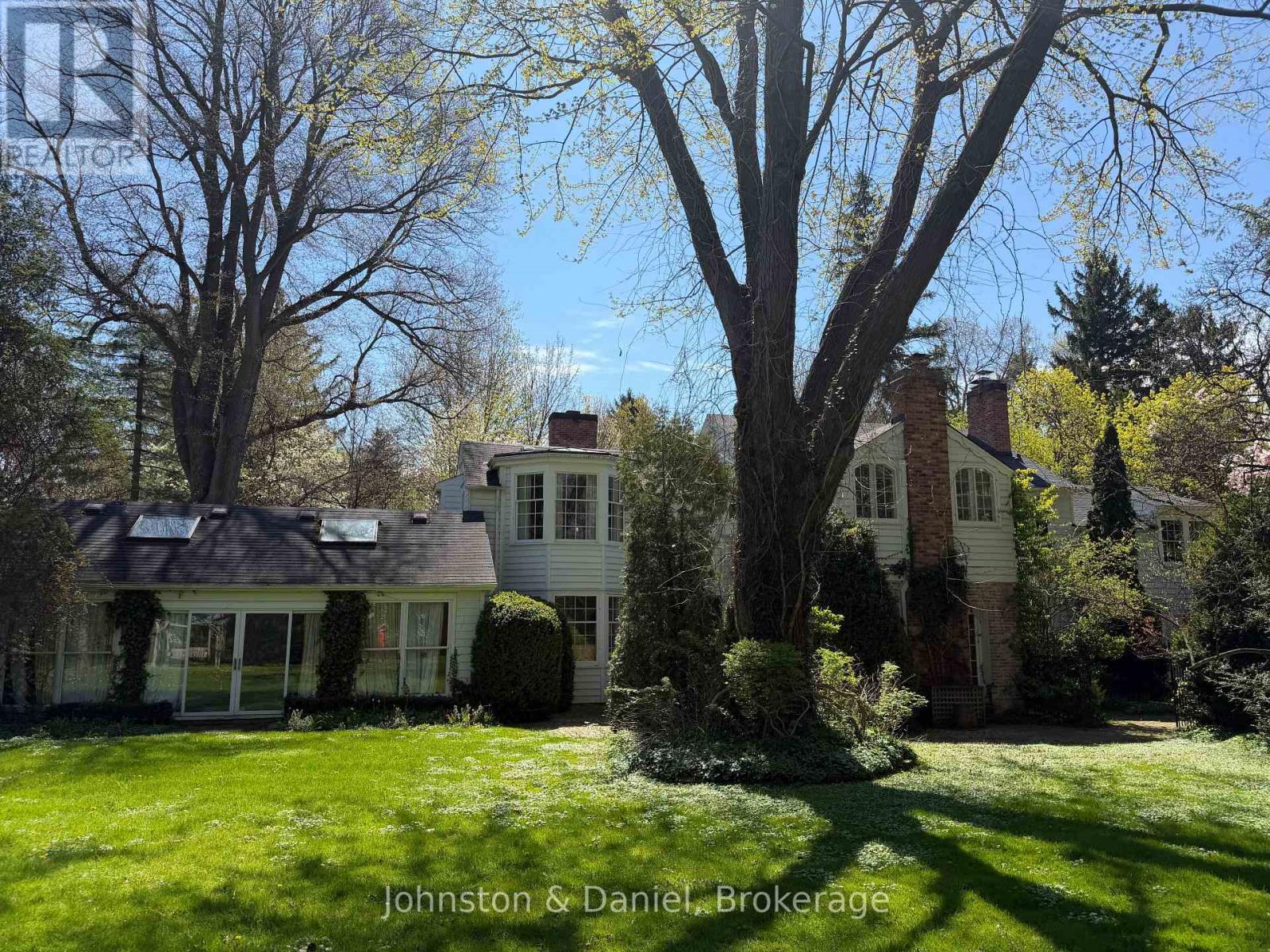 217 Butler Street Property Photo 4