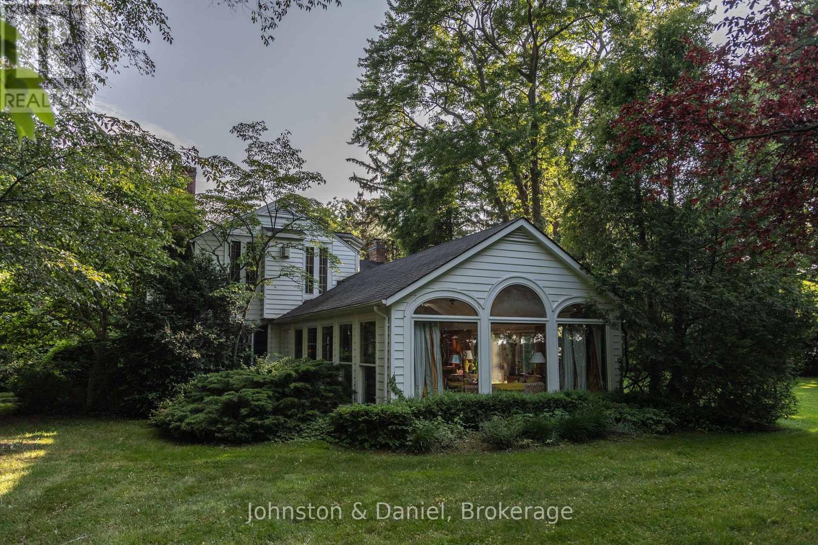 217 Butler Street Property Photo 5