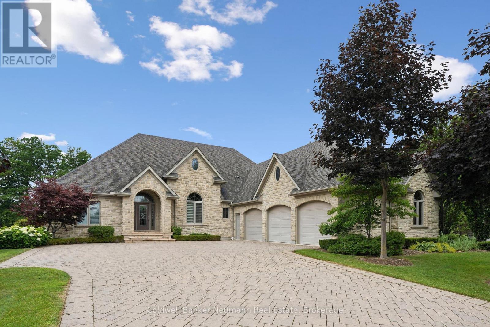 33 Cassin Court Property Photo 4