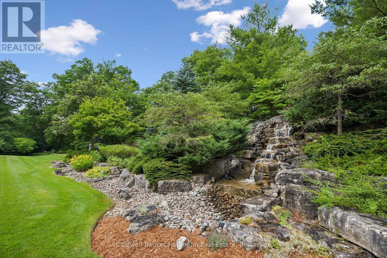 33 Cassin Court Property Photo 17