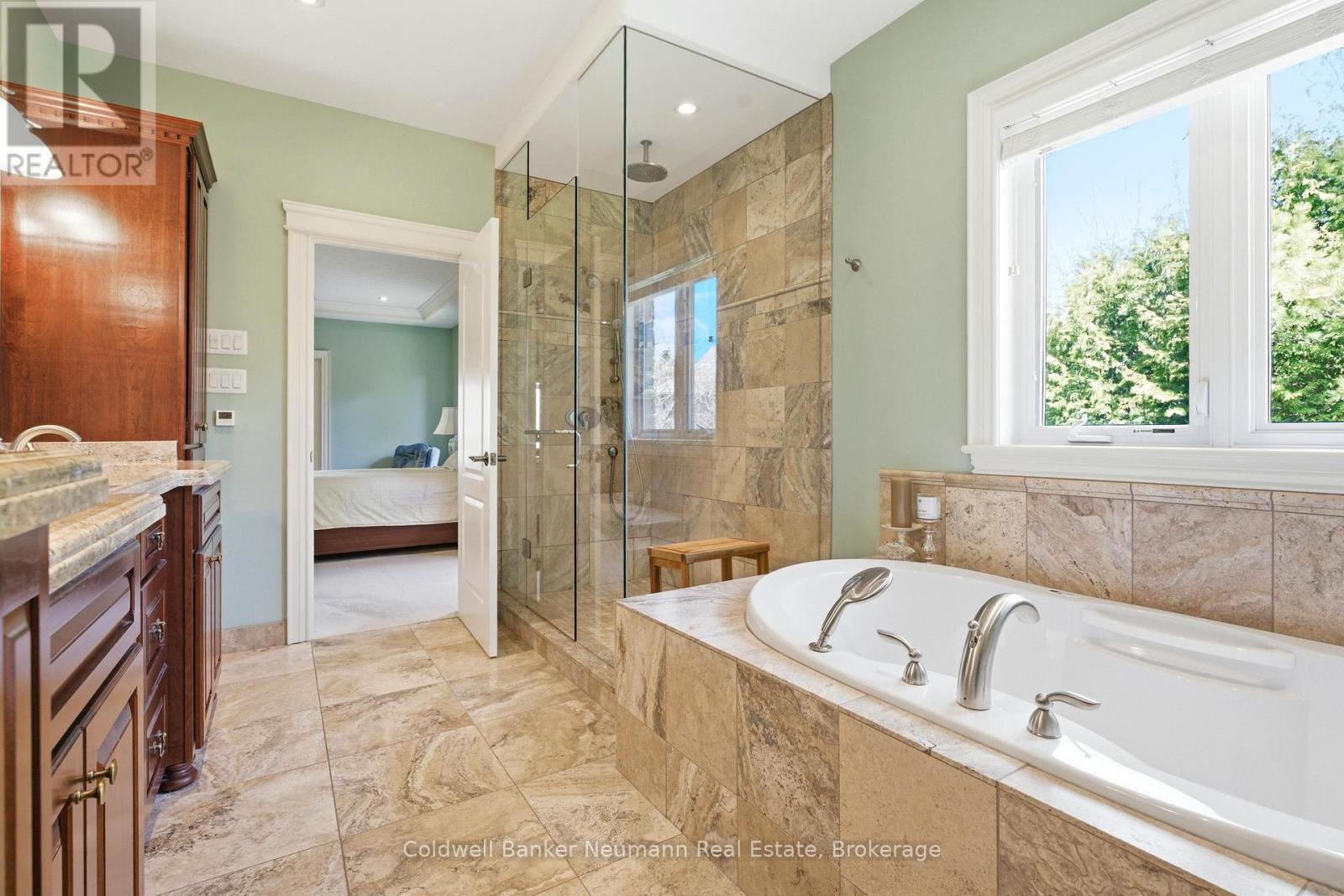33 Cassin Court Property Photo 24