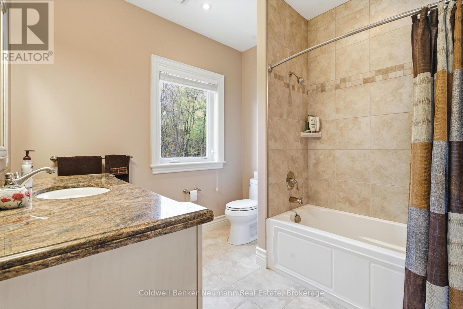 33 Cassin Court Property Photo 27
