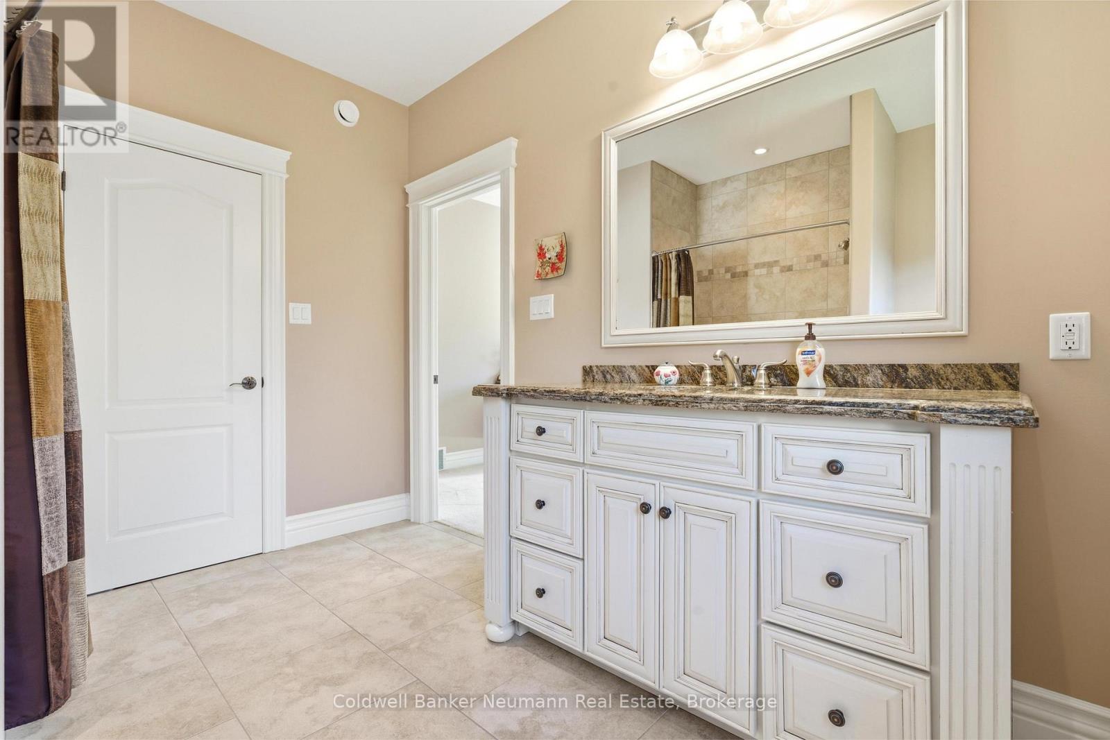33 Cassin Court Property Photo 28