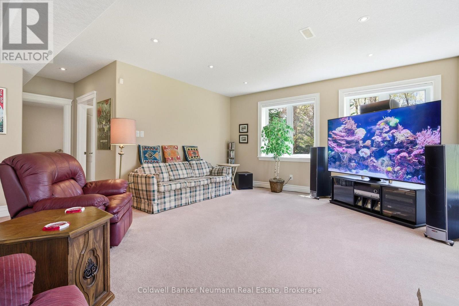 33 Cassin Court Property Photo 35