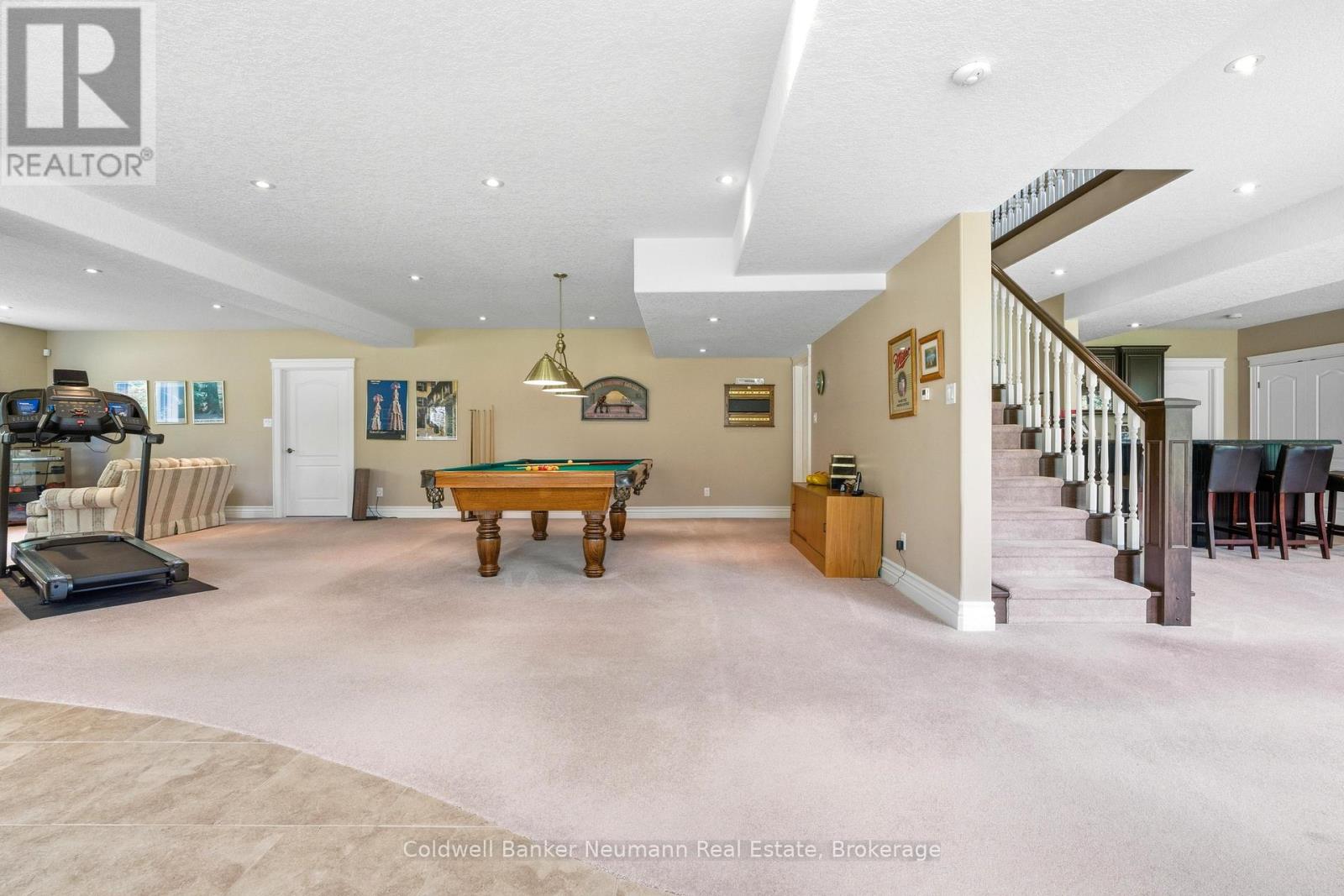 33 Cassin Court Property Photo 37