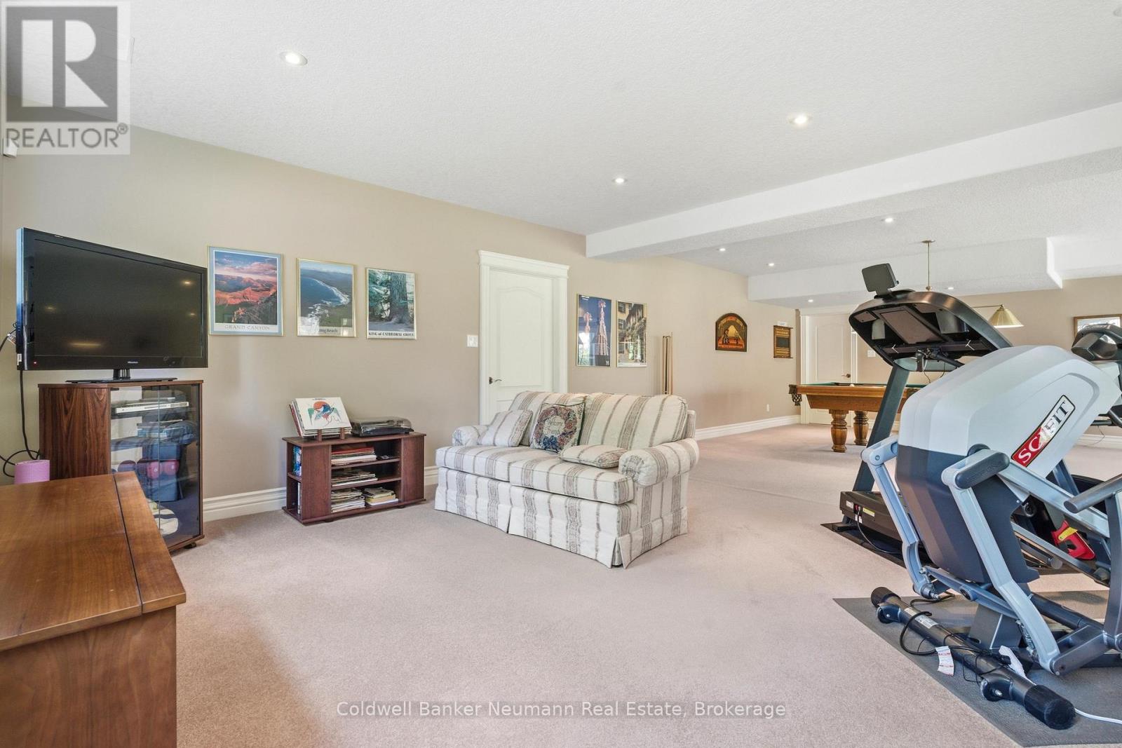 33 Cassin Court Property Photo 38