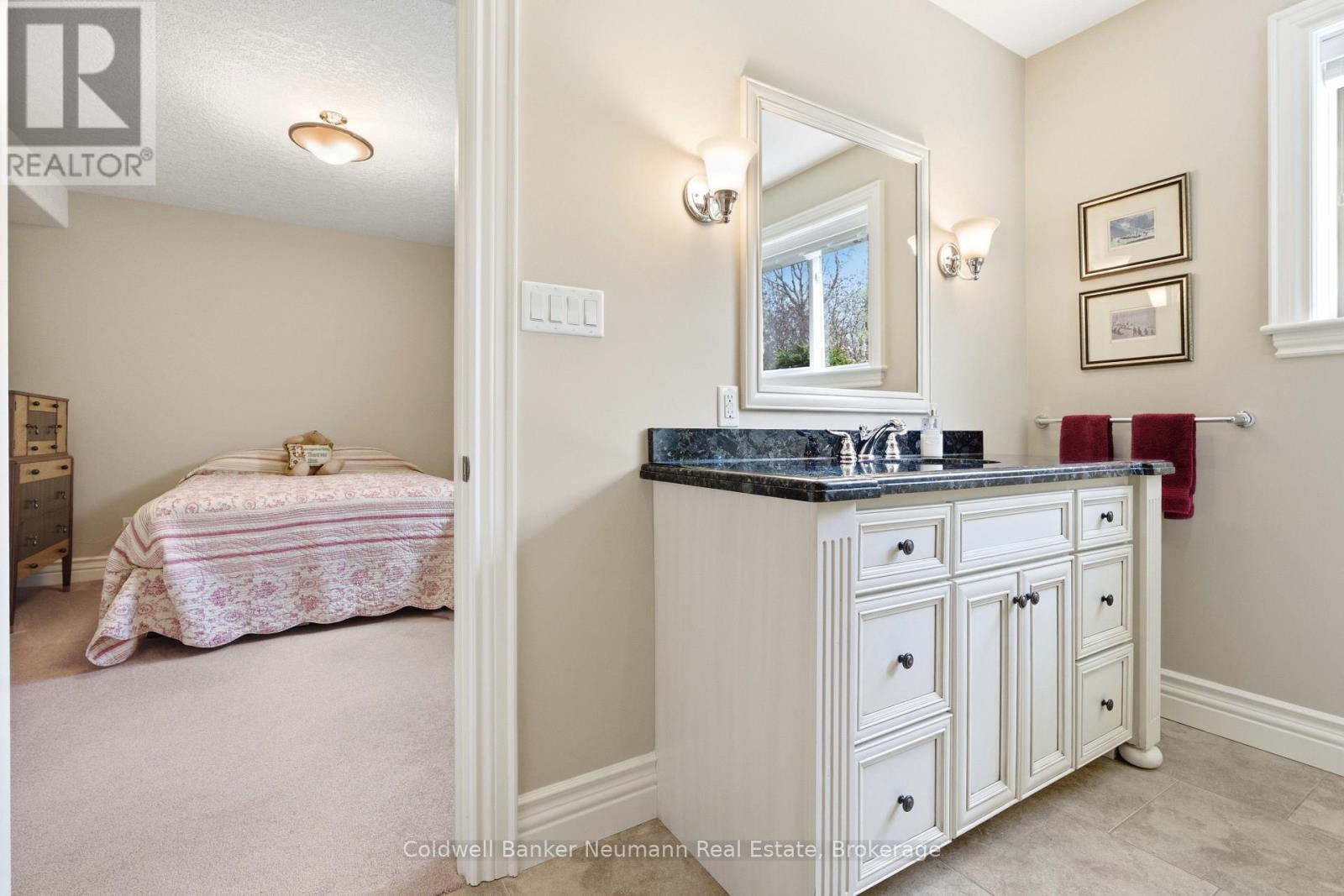 33 Cassin Court Property Photo 41