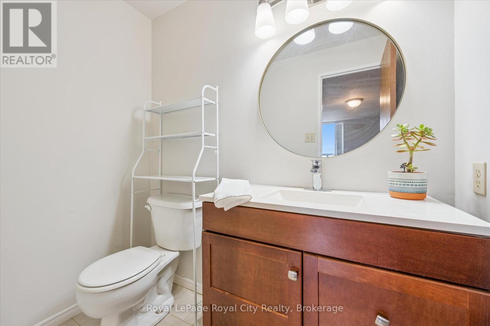 1410 - 35 Green Valley Drive Property Photo 26