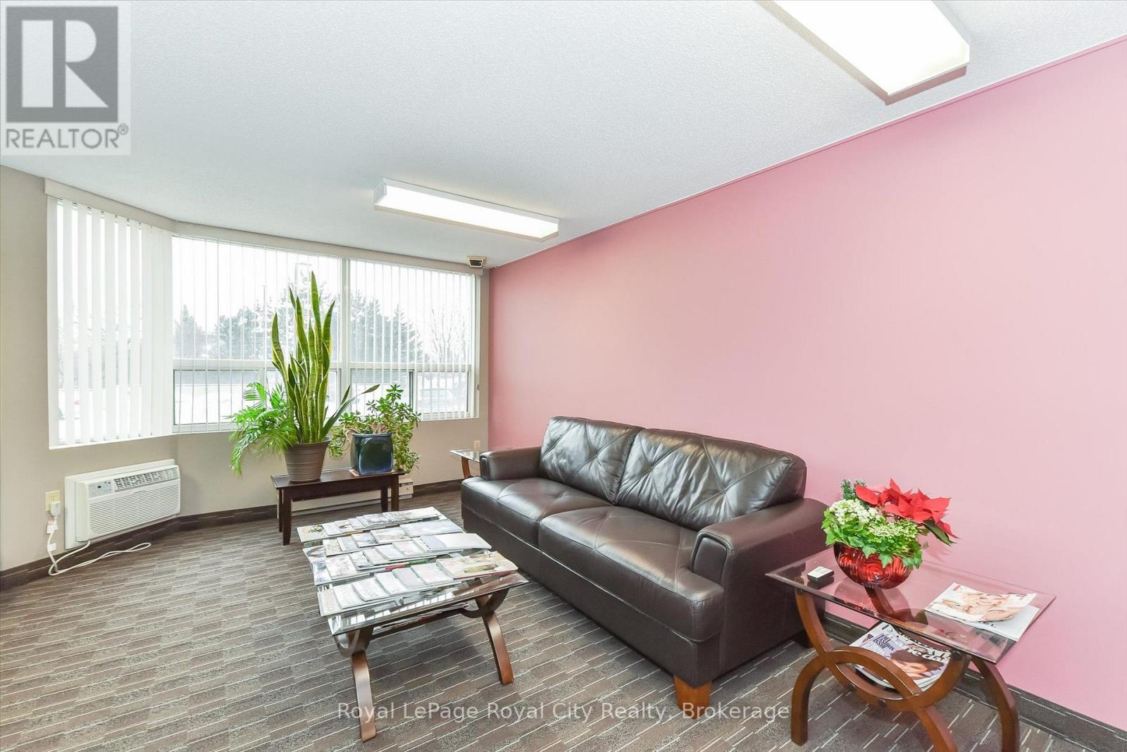 1410 - 35 Green Valley Drive Property Photo 37