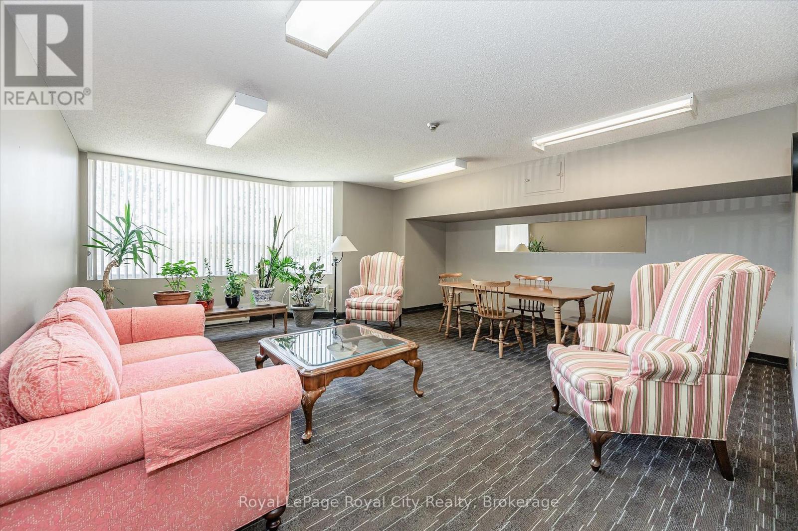 1410 - 35 Green Valley Drive Property Photo 44