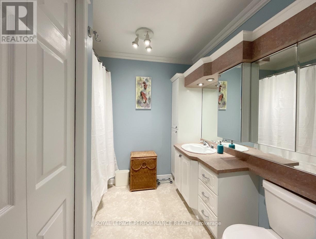 443 Tupper Street Property Photo 12