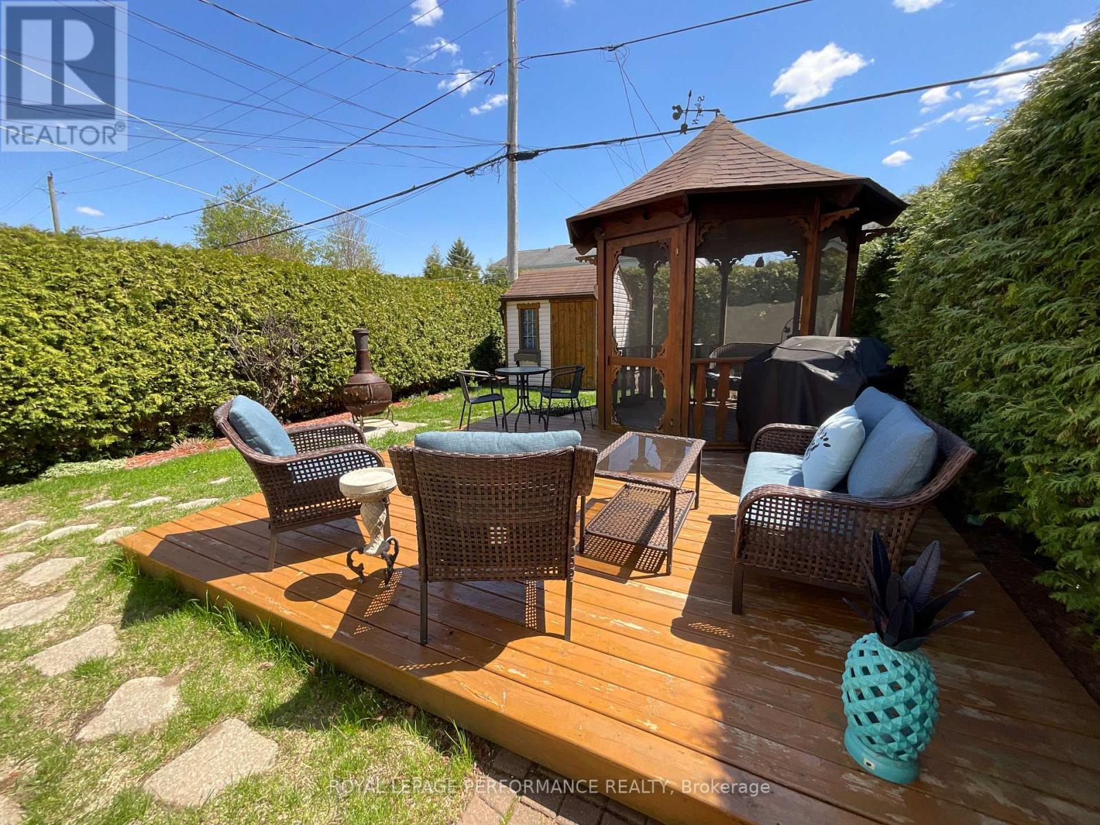 443 Tupper Street Property Photo 20