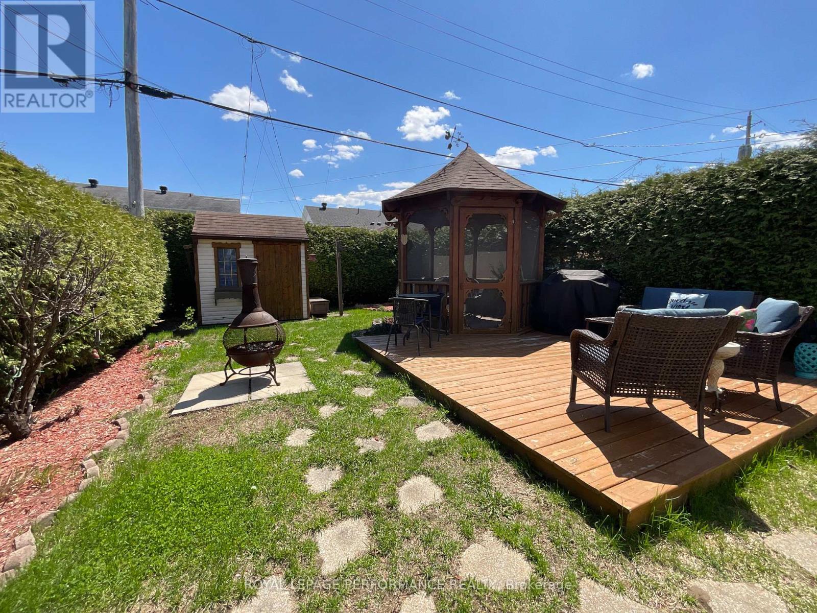 443 Tupper Street Property Photo 23