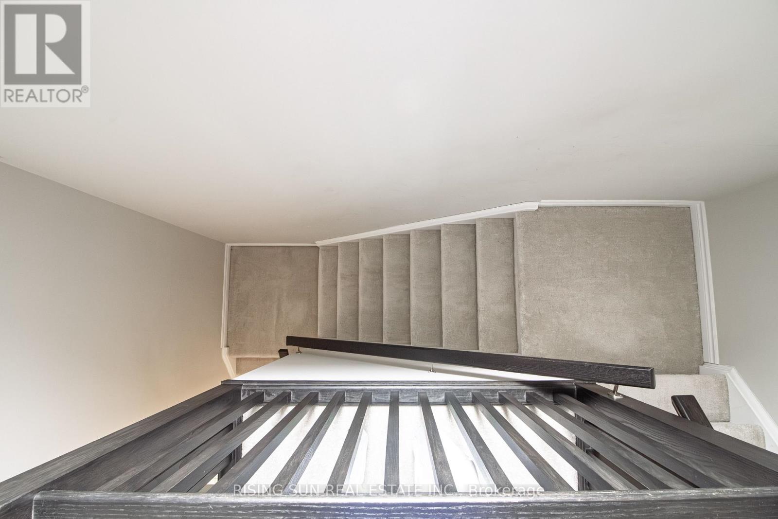 1624 Dunkirk Avenue E Property Photo 11