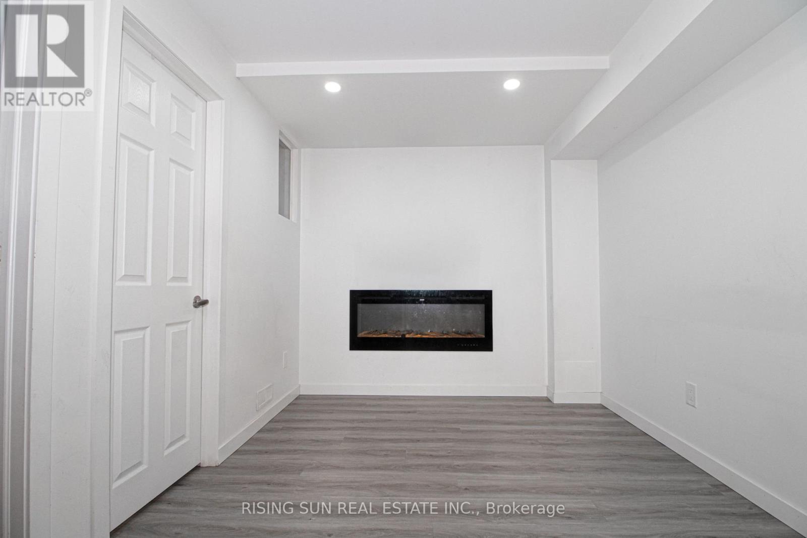 1624 Dunkirk Avenue E Property Photo 25